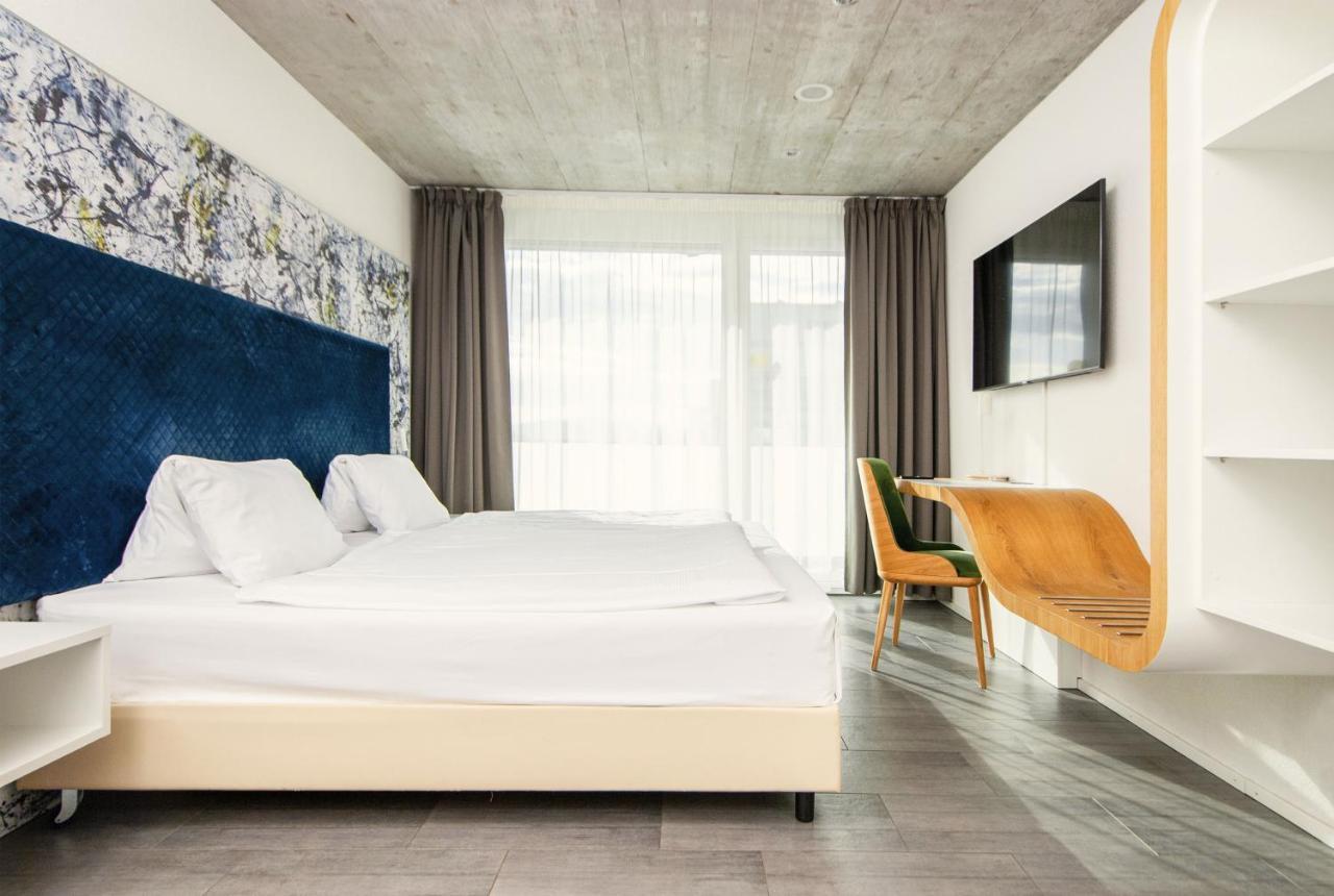 Tailormade Hotel Idea Spreitenbach Exteriör bild